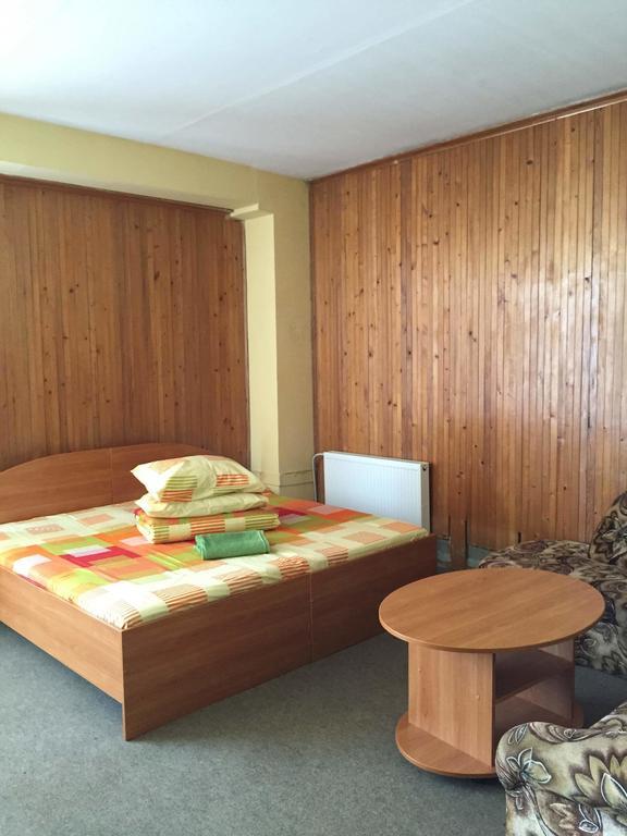 Motelis Jonuciai Garliava Quarto foto